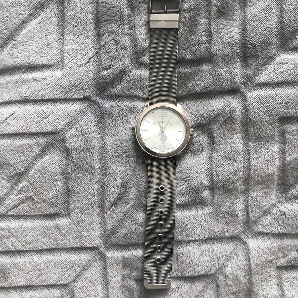 Is polo silver plated watch